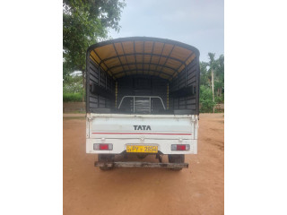 Xenon light truck for sale in Kilinochchi