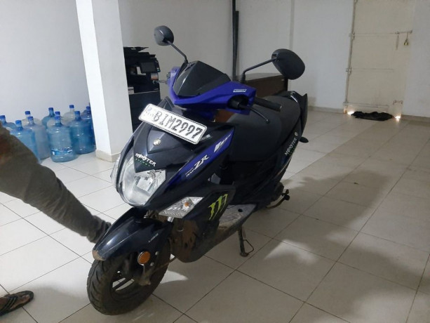 yamaha-ray-scooty-for-sales-in-jaffna-big-0