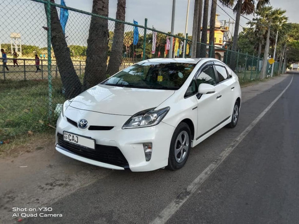 toyota-prius-s-grade-limited-edition-car-for-sale-in-jaffna-big-0