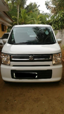 cars-vans-for-rent-daily-and-weekly-big-1